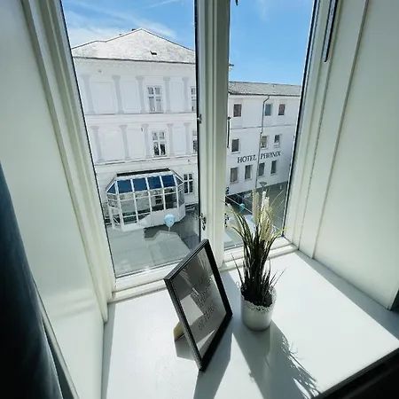 Apartament Aday - Blue Light In The Center Of